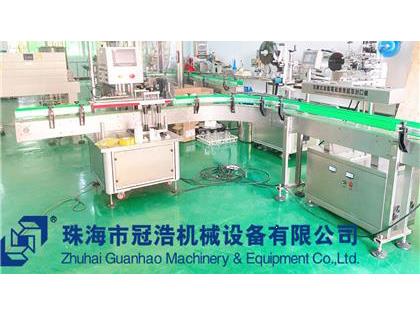旋蓋機，鋁箔封口機，貼標(biāo)機，噴碼機，整套生產(chǎn)線已完成生產(chǎn)送貨至客戶公司